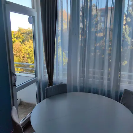 Apartment Location Near The Center!